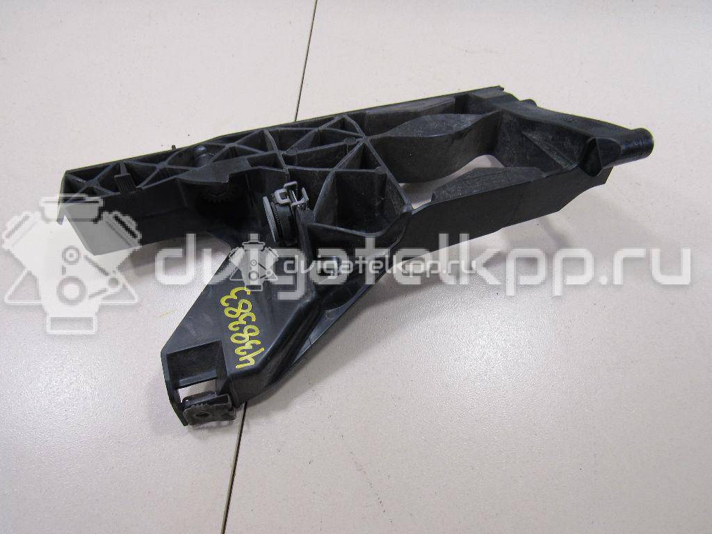 Фото Кронштейн фар правый  4G0805608 для Audi A6 {forloop.counter}}