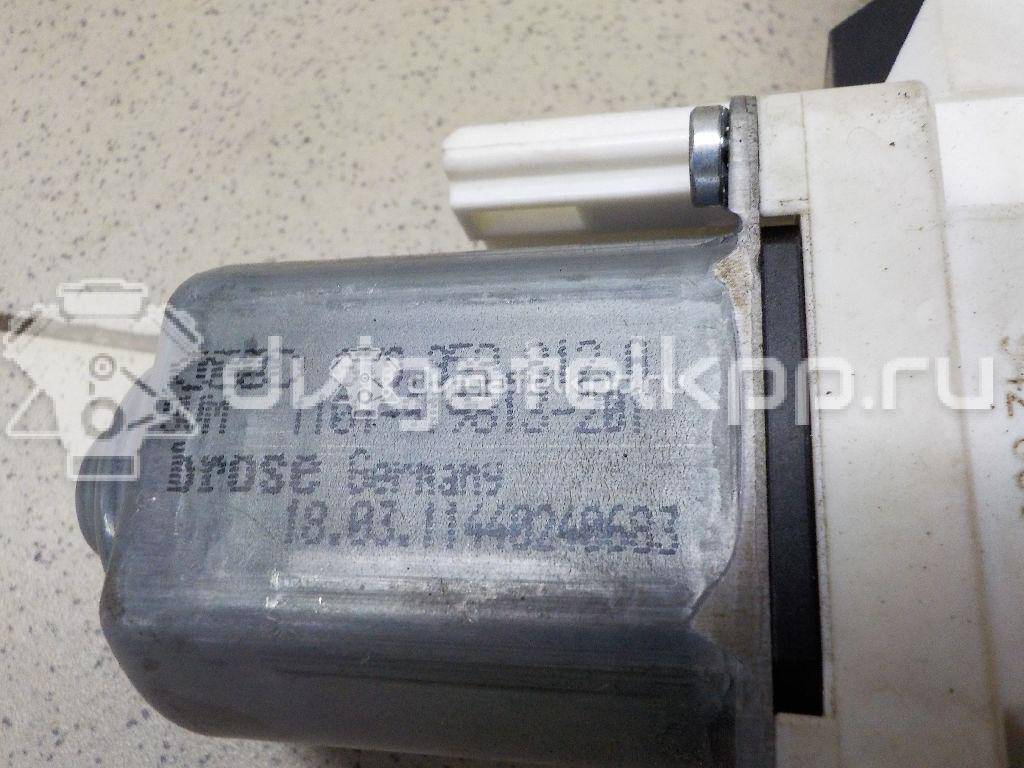 Фото Стеклоподъемник электр. задний правый  8r0839462d для Audi Q5 {forloop.counter}}