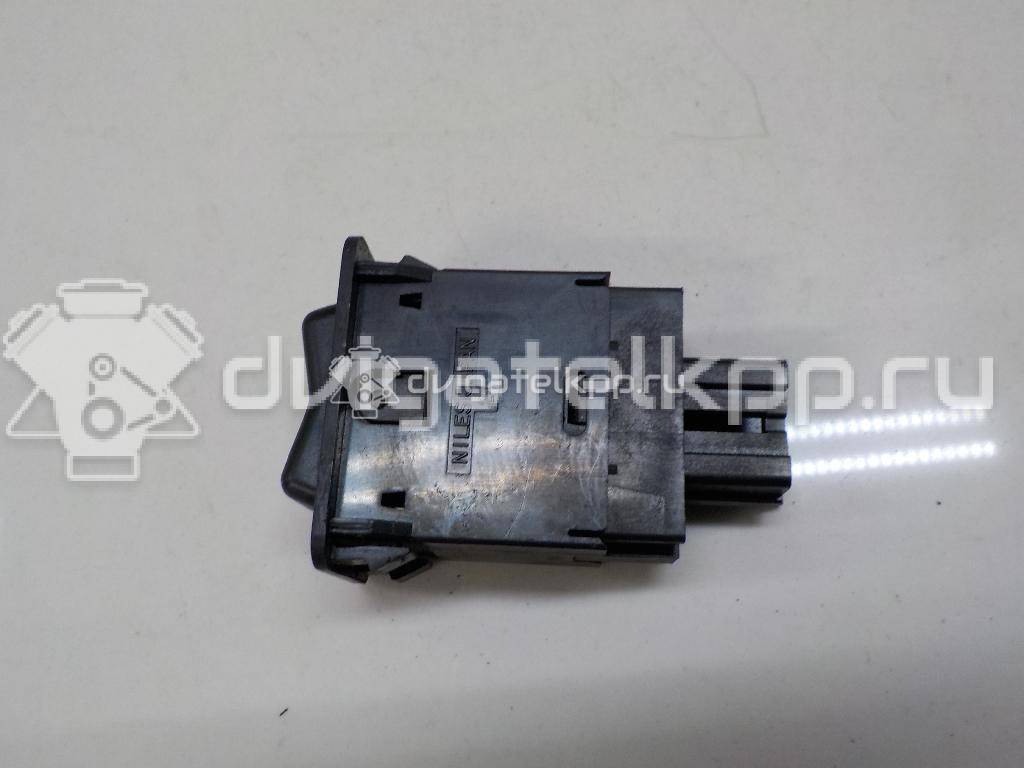 Фото Кнопка противотуманки  mr330576 для mitsubishi Pajero/Montero Sport (K9) {forloop.counter}}