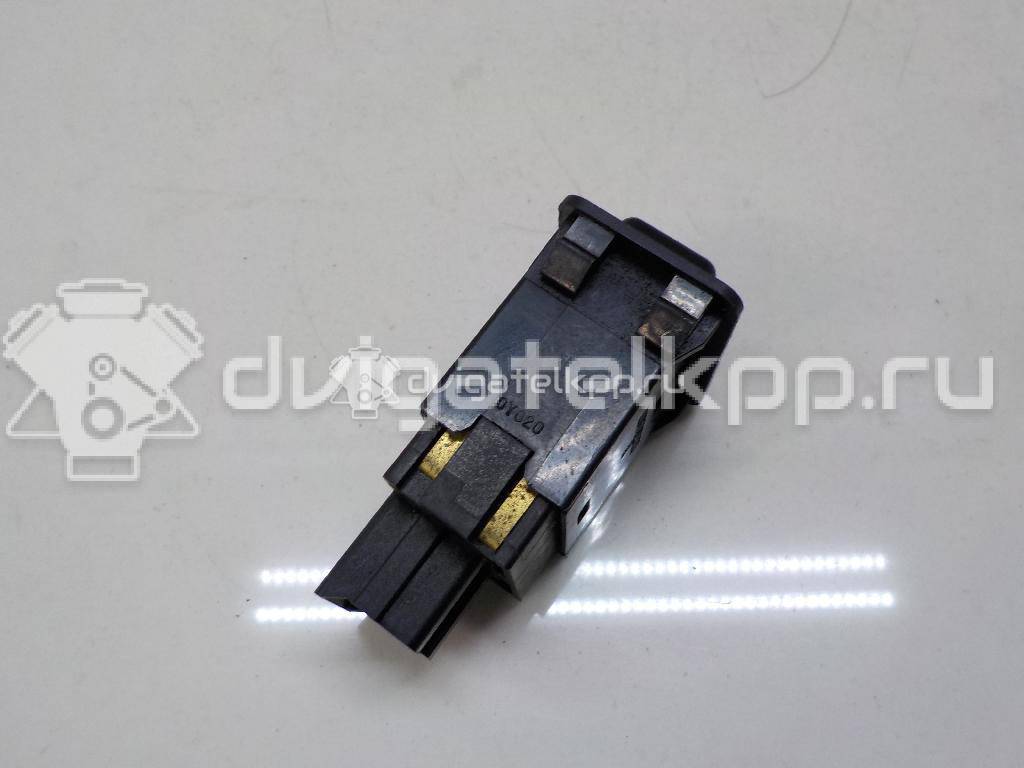 Фото Кнопка противотуманки  mr330576 для mitsubishi Pajero/Montero Sport (K9) {forloop.counter}}
