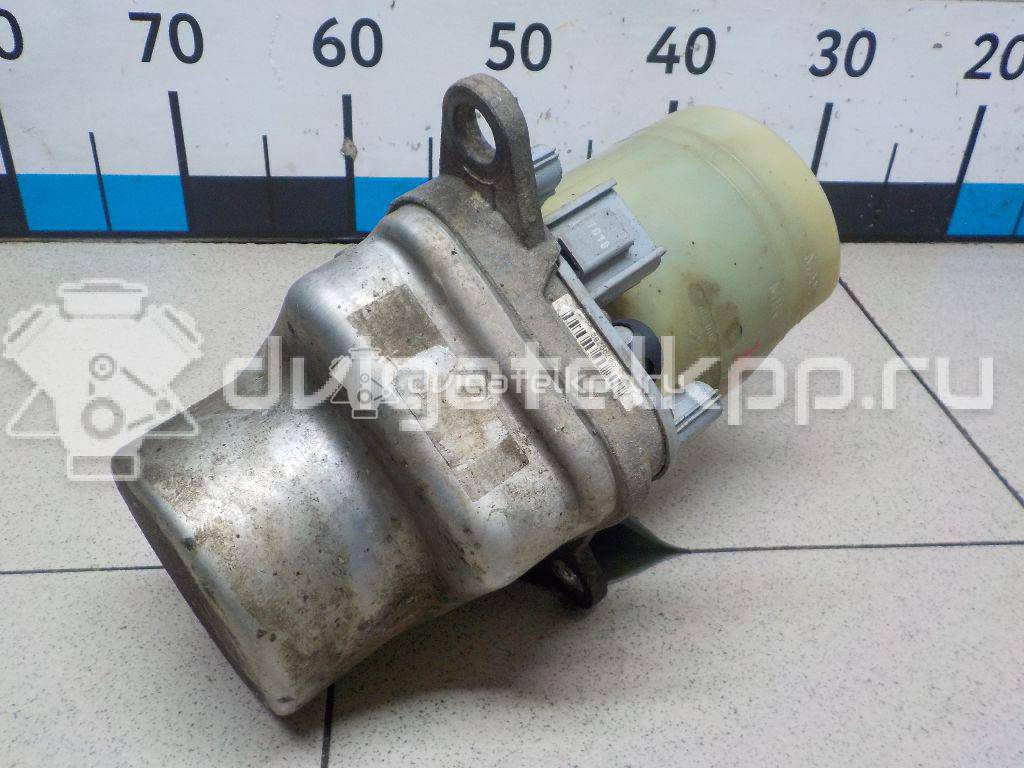 Фото Насос гидроусилителя  1743471 для Ford Fiesta / Focus / Kuga / C-Max {forloop.counter}}