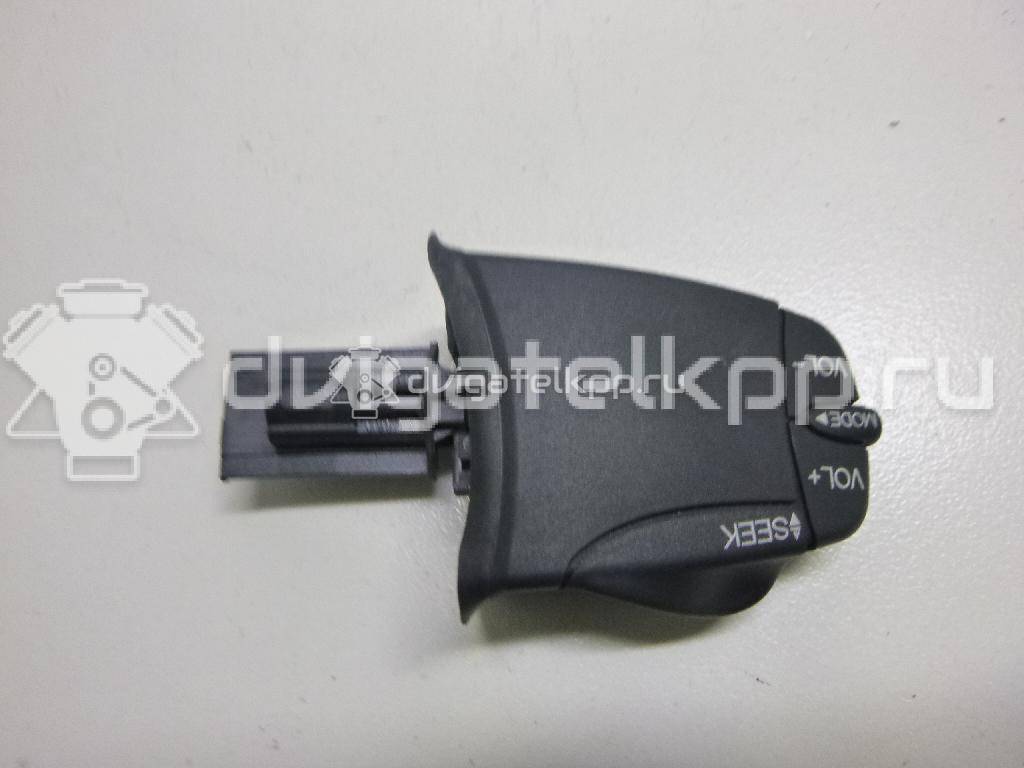 Фото Переключатель подрулевой управления магнитолой  1346664 для Ford Fiesta / Focus / Fusion Ju / Transit / Mondeo {forloop.counter}}
