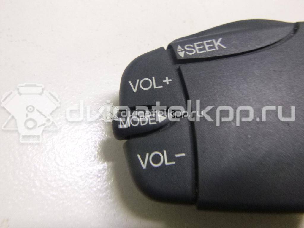 Фото Переключатель подрулевой управления магнитолой  1346664 для Ford Fiesta / Focus / Fusion Ju / Transit / Mondeo {forloop.counter}}