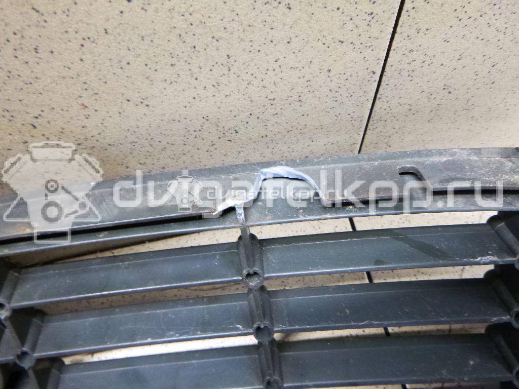 Фото Решетка радиатора  1676410 для Ford Focus {forloop.counter}}