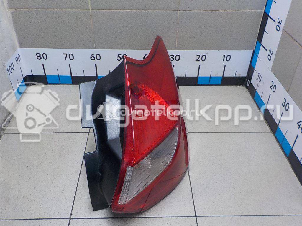 Фото Фонарь задний правый  1825318 для Ford Focus {forloop.counter}}