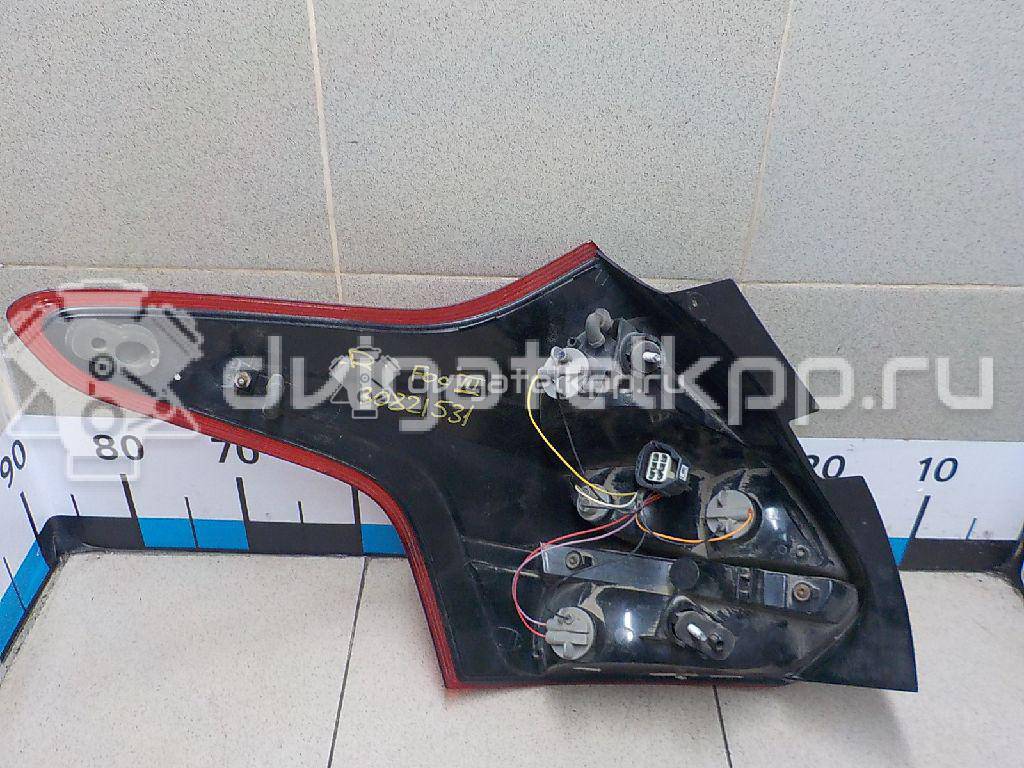 Фото Фонарь задний правый  1825318 для Ford Focus {forloop.counter}}