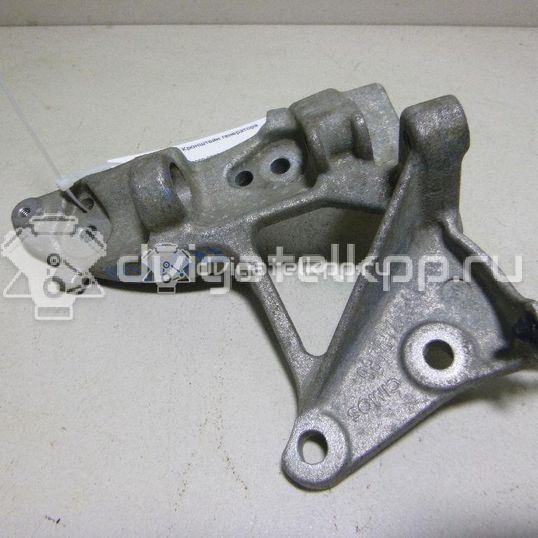 Фото Кронштейн генератора  1479827 для Ford Fiesta / Fusion Ju