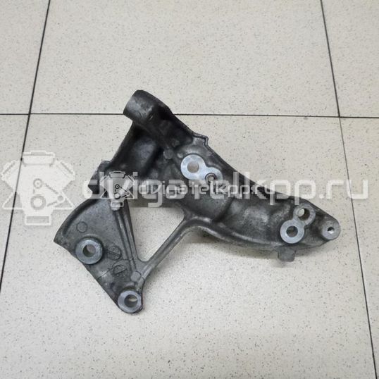 Фото Кронштейн генератора  1479827 для Ford Fiesta / Fusion Ju