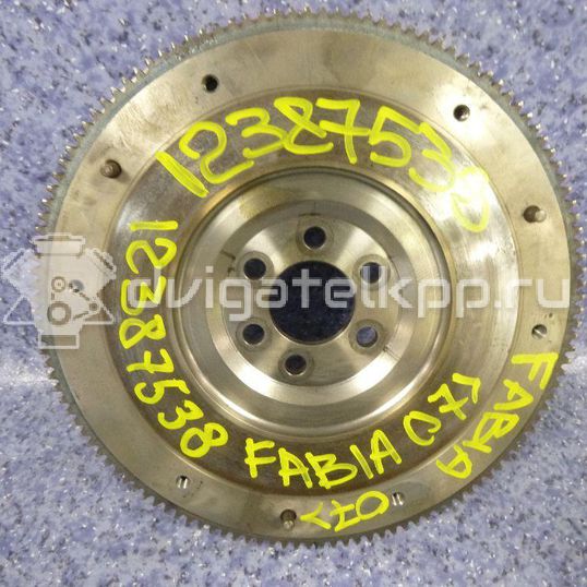 Фото Маховик для двигателя CFNA для Volkswagen Vento 105 л.с 16V 1.6 л бензин 030105271D