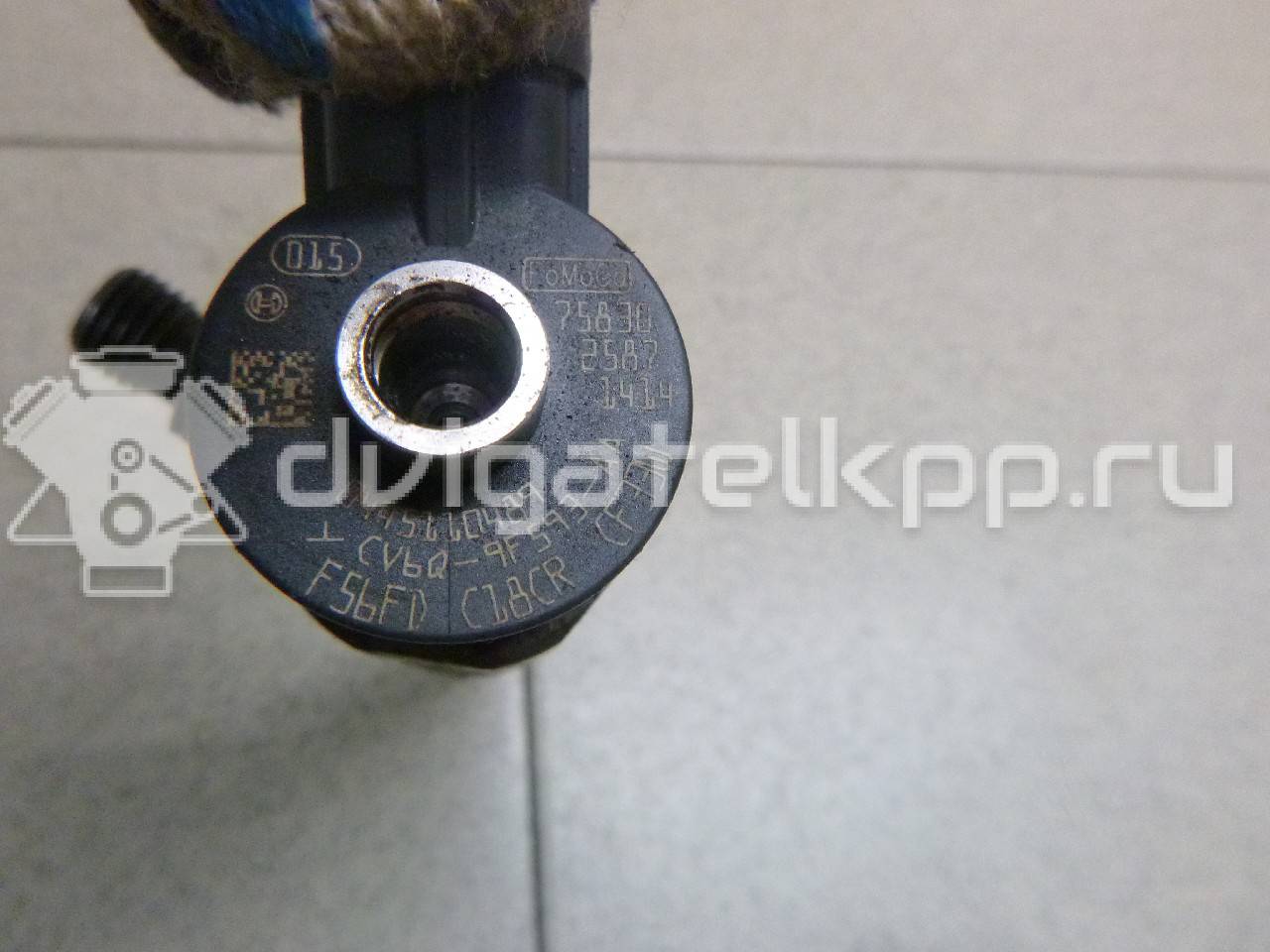 Фото Форсунка дизельная электрическая  1745052 для Ford Fiesta / Focus / Tourneo / C-Max / Grand {forloop.counter}}
