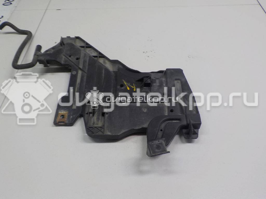 Фото Кронштейн крепления фары  8k0941454 для Audi A4 {forloop.counter}}