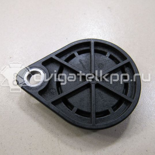 Фото Крышка распредвала  04C103335 для Skoda / Volkswagen / Seat