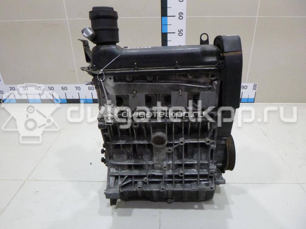 Фото Контрактный (б/у) двигатель AKL для Volkswagen / Seat 101-103 л.с 8V 1.6 л бензин 06A100098X {forloop.counter}}