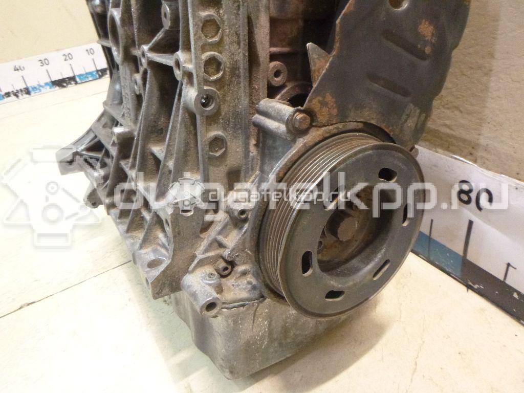 Фото Контрактный (б/у) двигатель AKL для Volkswagen / Seat 101 л.с 8V 1.6 л бензин 06A100098X {forloop.counter}}