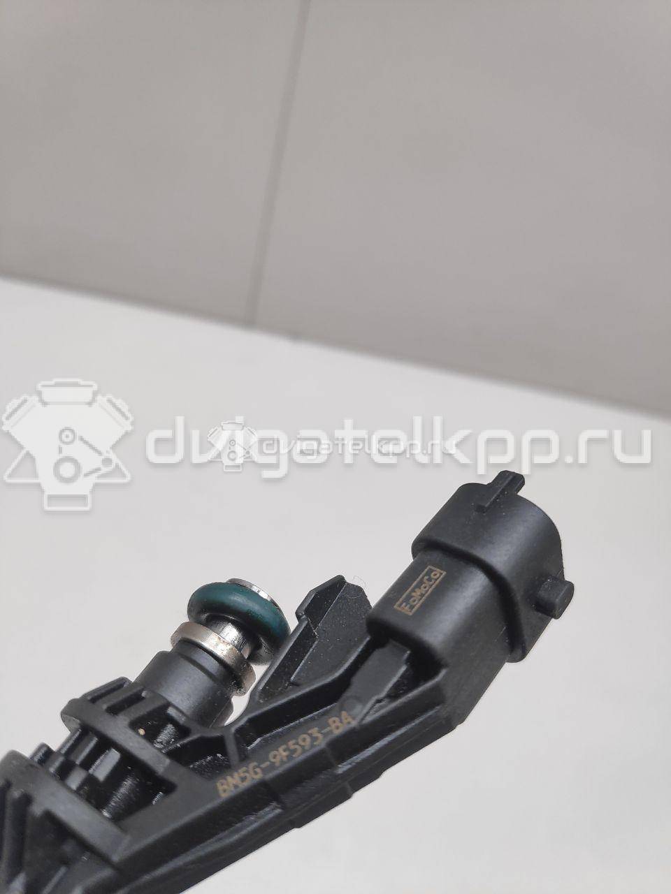 Фото Форсунка инжекторная электрическая  31375047 для ford C-MAX {forloop.counter}}