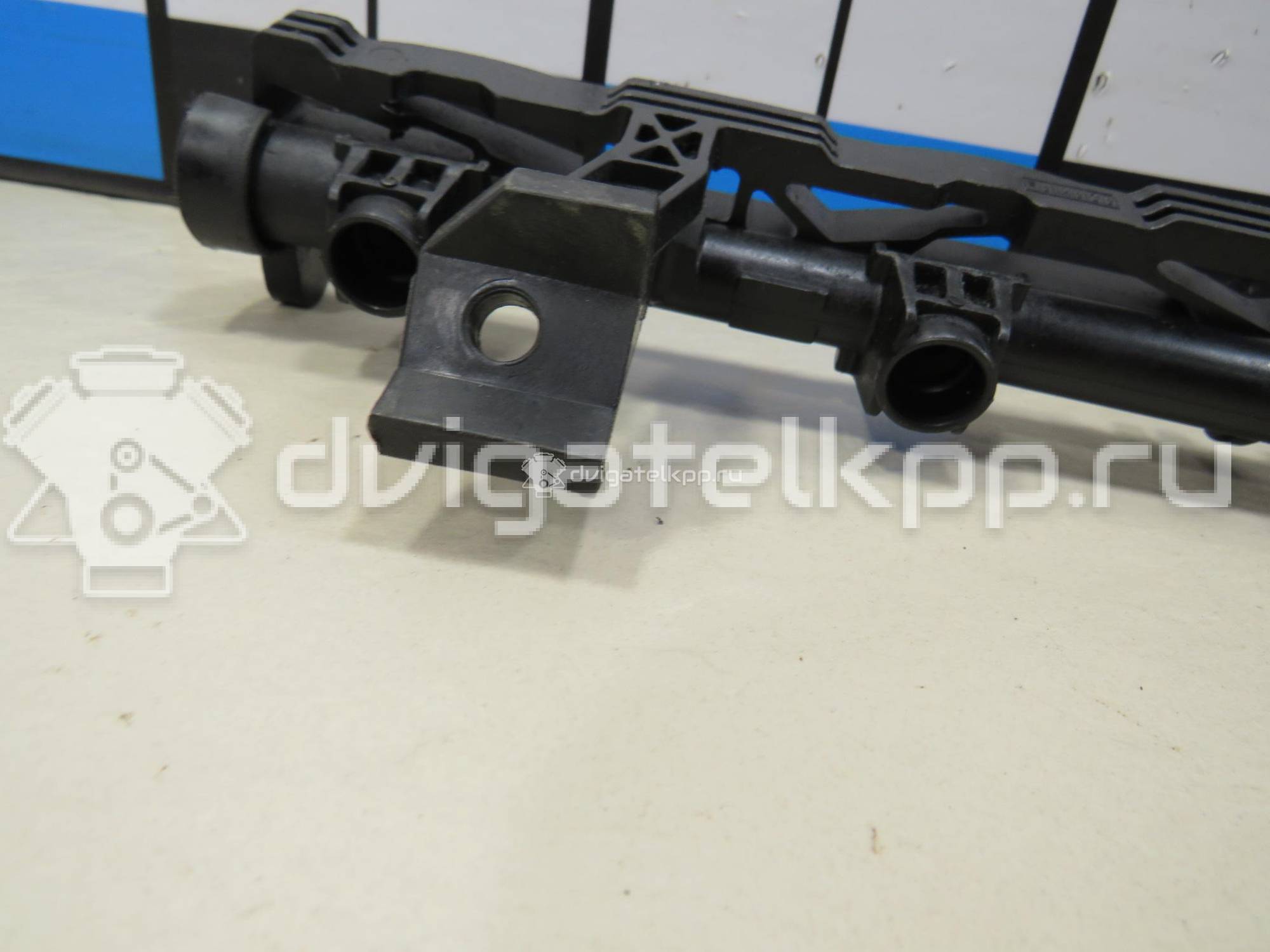 Фото Рейка топливная (рампа)  1804263 для ford C-MAX {forloop.counter}}