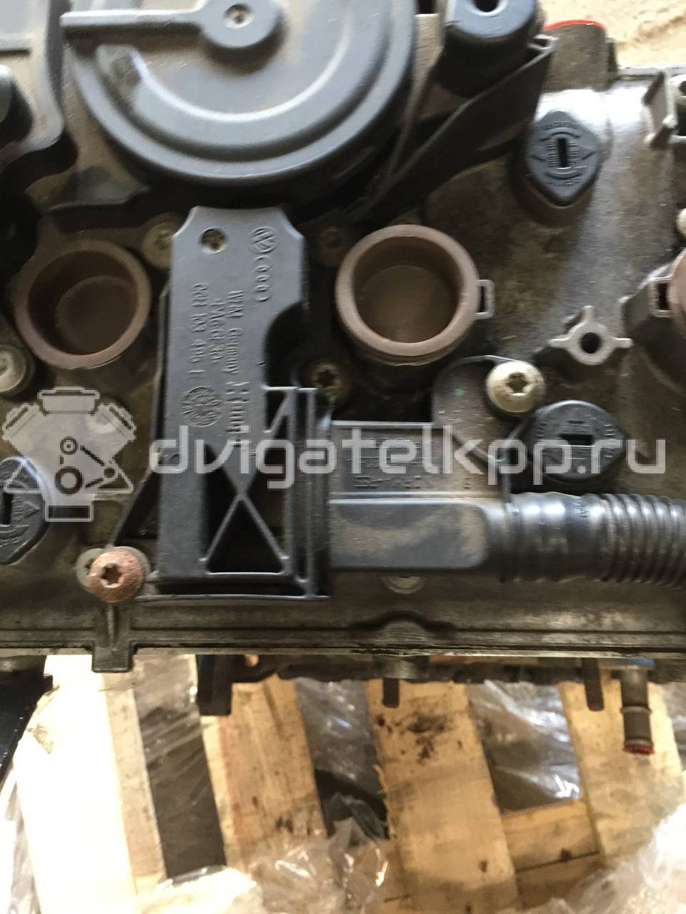Фото Контрактный (б/у) двигатель CAWA для Volkswagen Jetta 170 л.с 16V 2.0 л бензин 06J100033R {forloop.counter}}