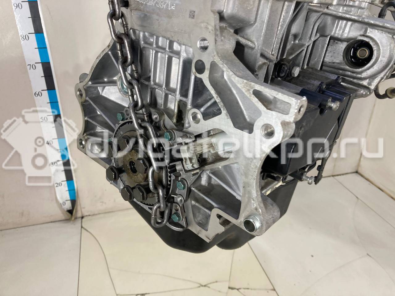 Фото Контрактный (б/у) двигатель CBZC для Volkswagen Polo 90 л.с 8V 1.2 л бензин 03F100091A {forloop.counter}}