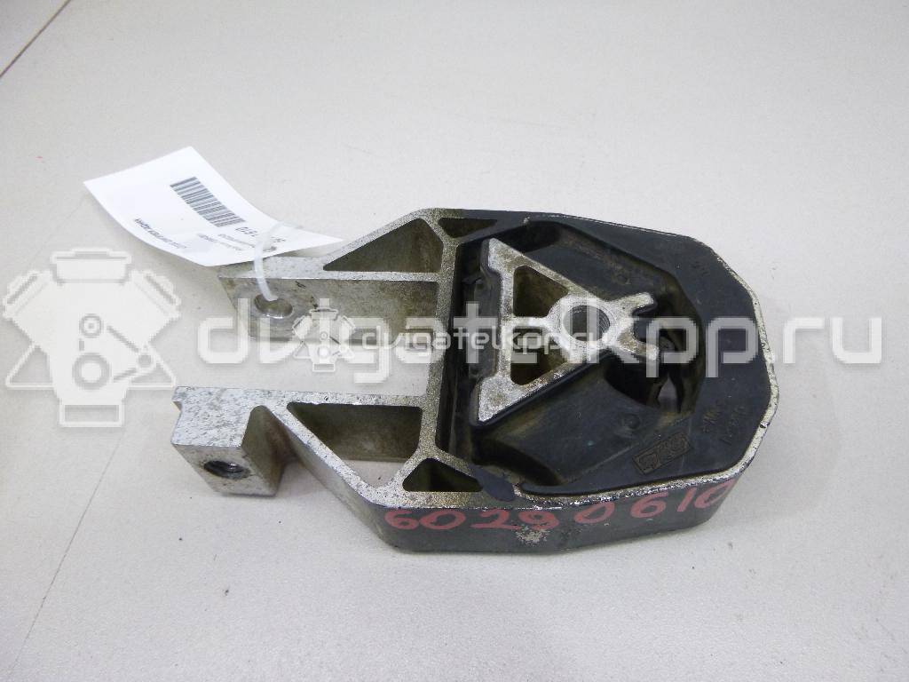 Фото Опора двигателя задняя  AV616P082AB для Ford Focus / Tourneo / C-Max / Grand / Kuga {forloop.counter}}