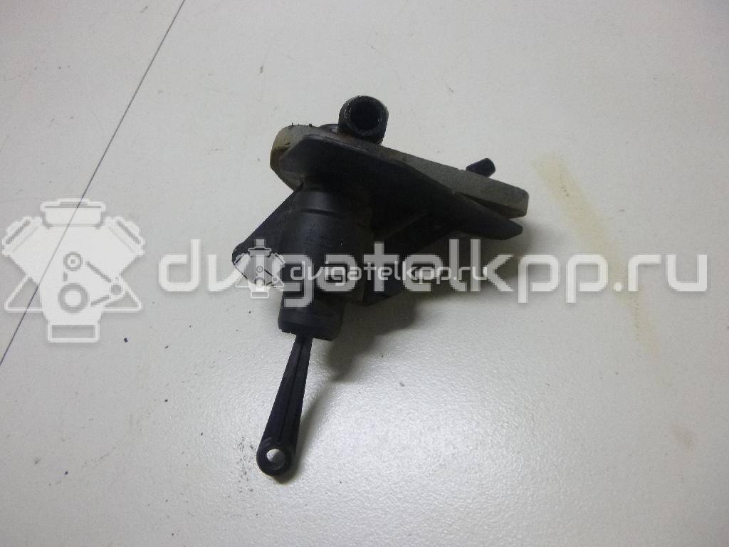 Фото Цилиндр сцепления главный  1045108 для Ford Fiesta / Puma Ec / Ka {forloop.counter}}