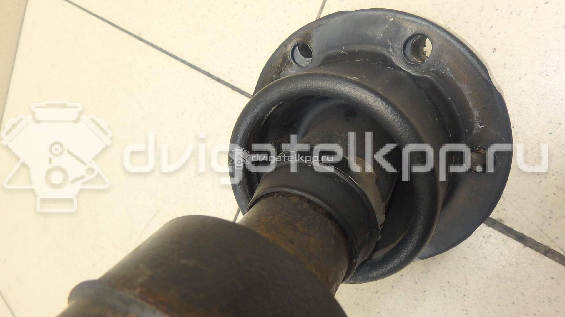Фото Вал карданный передний  TVB500160 для Land Rover Range Rover / Discovery {forloop.counter}}