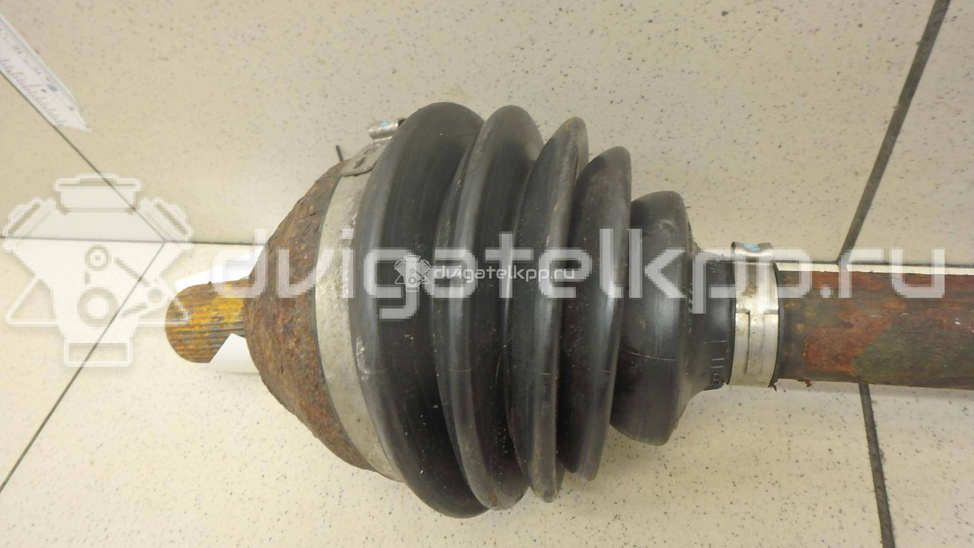 Фото Полуось передняя правая  LR006706 для Land Rover Freelander {forloop.counter}}
