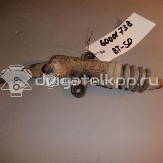 Фото Цилиндр сцепления рабочий  UR5841920A для Mazda Bt-50 Cd, Un / Bt-50