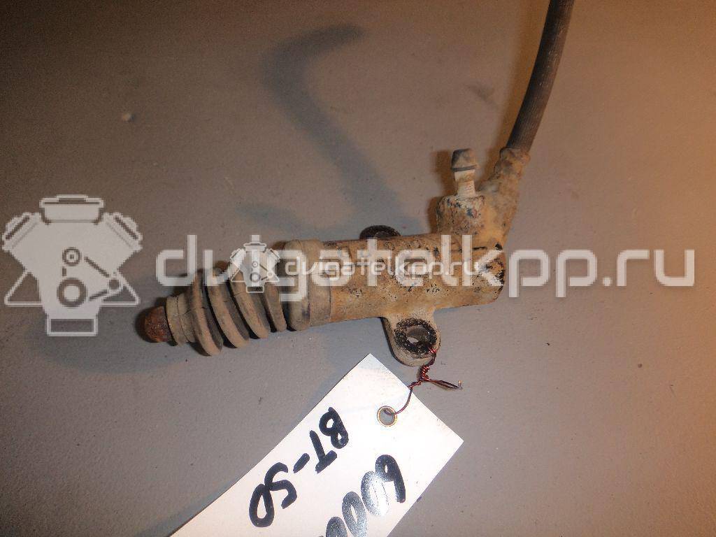 Фото Цилиндр сцепления рабочий  UR5841920A для Mazda Bt-50 Cd, Un / Bt-50 {forloop.counter}}
