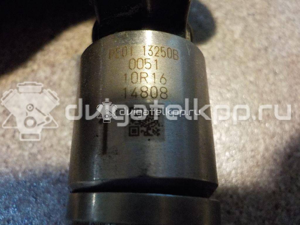 Фото Форсунка инжекторная электрическая  PE0113250B для mazda CX 3 {forloop.counter}}