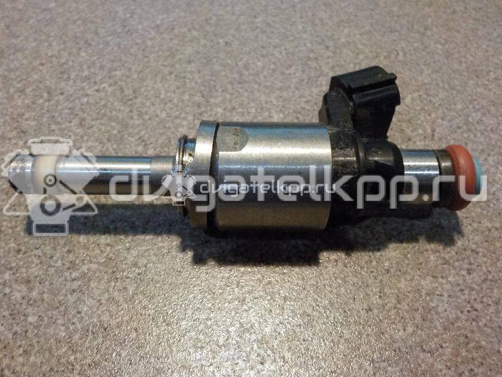 Фото Форсунка инжекторная электрическая  PE0113250B для mazda CX 3 {forloop.counter}}