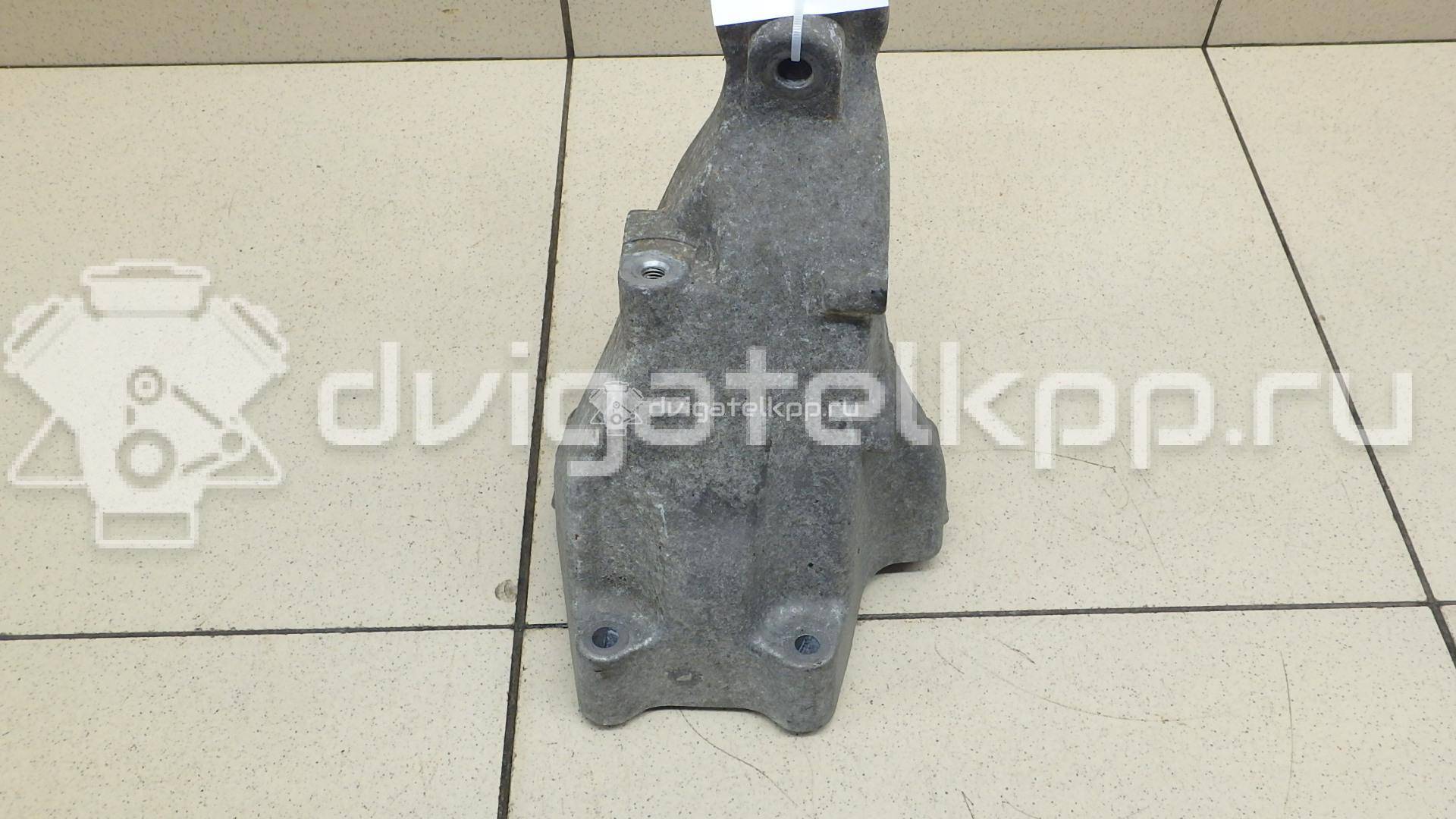 Фото Кронштейн двигателя правый  6512231804 для mercedes benz Sprinter (906) {forloop.counter}}