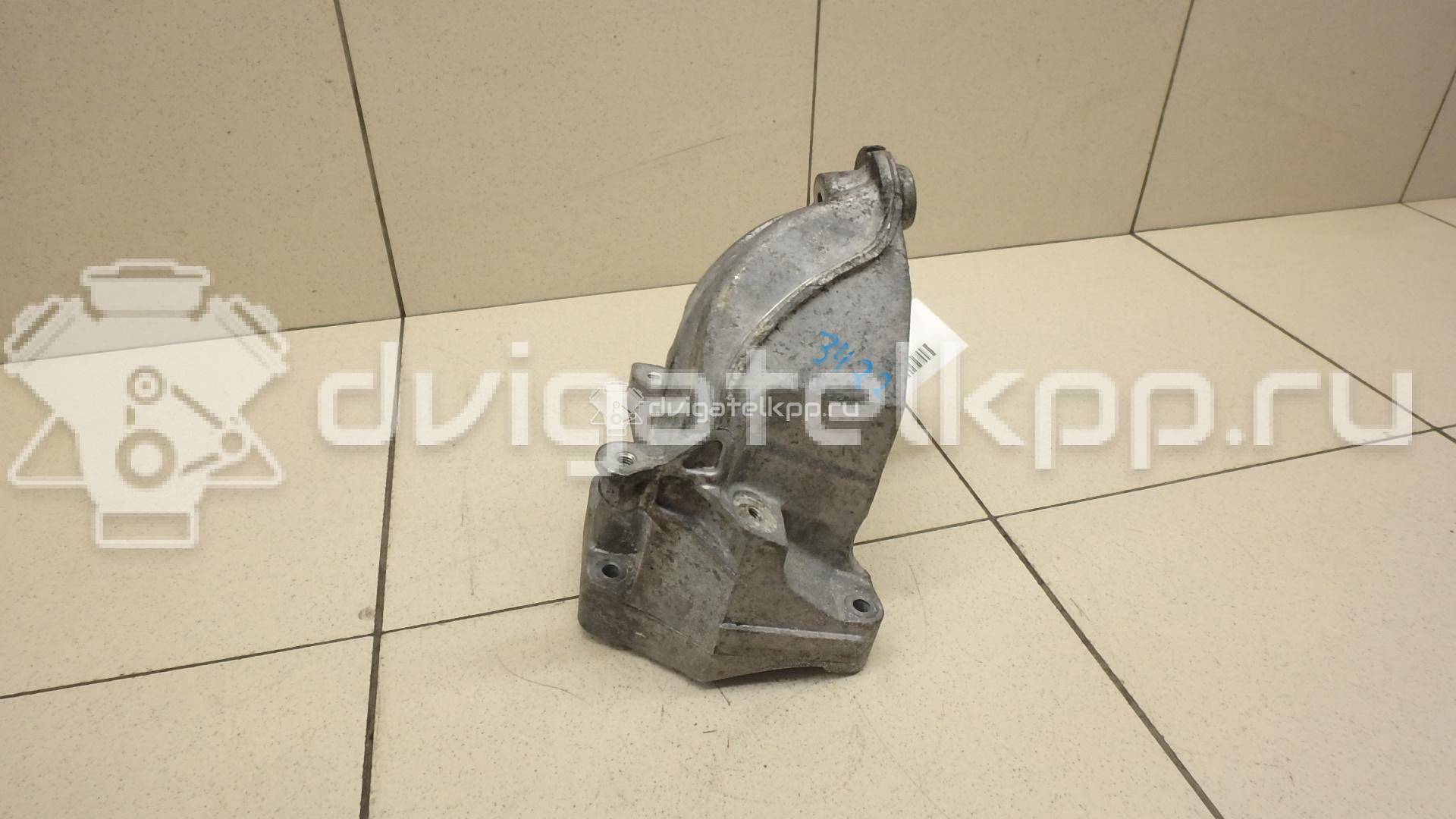 Фото Кронштейн двигателя левый  6512231704 для mercedes benz Sprinter (906) {forloop.counter}}