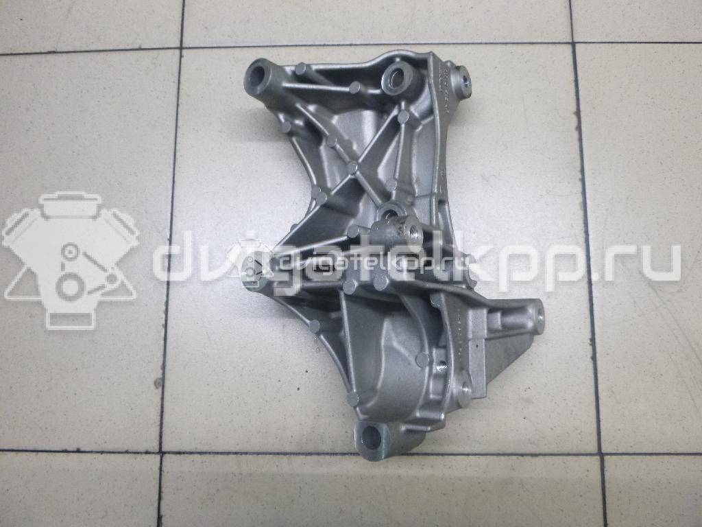 Фото Кронштейн генератора  1171000Q2L для mercedes benz Vito (447) {forloop.counter}}