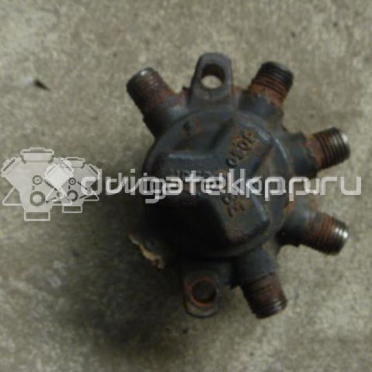 Фото Рейка топливная (рампа)  8200057345 для nissan Micra (K12E)