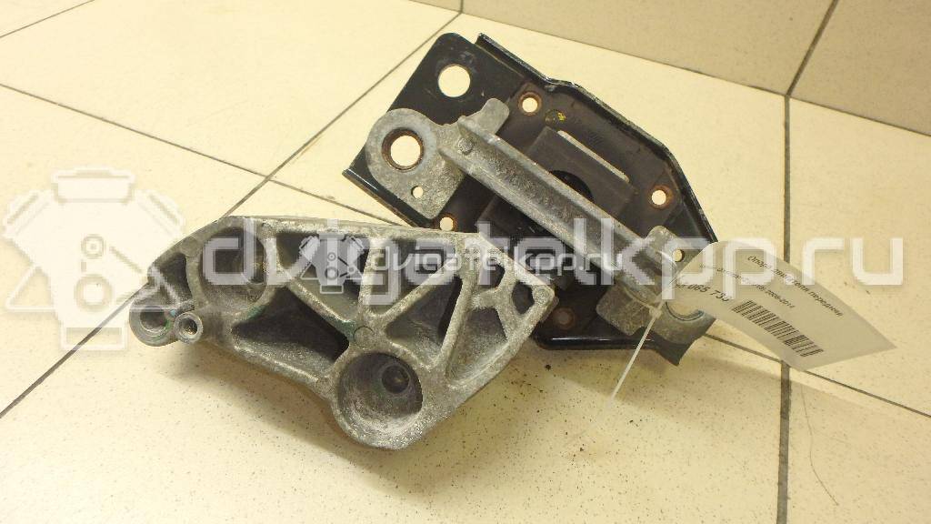 Фото Опора двигателя передняя  11210-JD700 для Nissan Qashqai {forloop.counter}}
