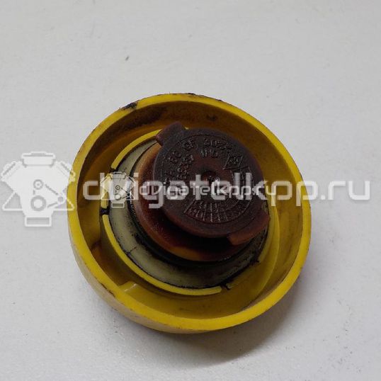 Фото Крышка маслозаливной горловины  8200096805 для nissan Juke (F15)