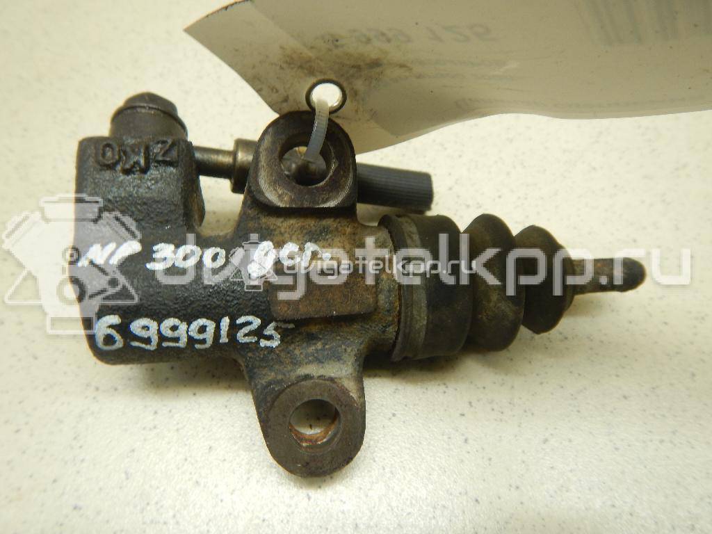 Фото Цилиндр сцепления рабочий  3062048P0B для Nissan Terrano / Navara / Np300 / Pathfinder / Urvan {forloop.counter}}