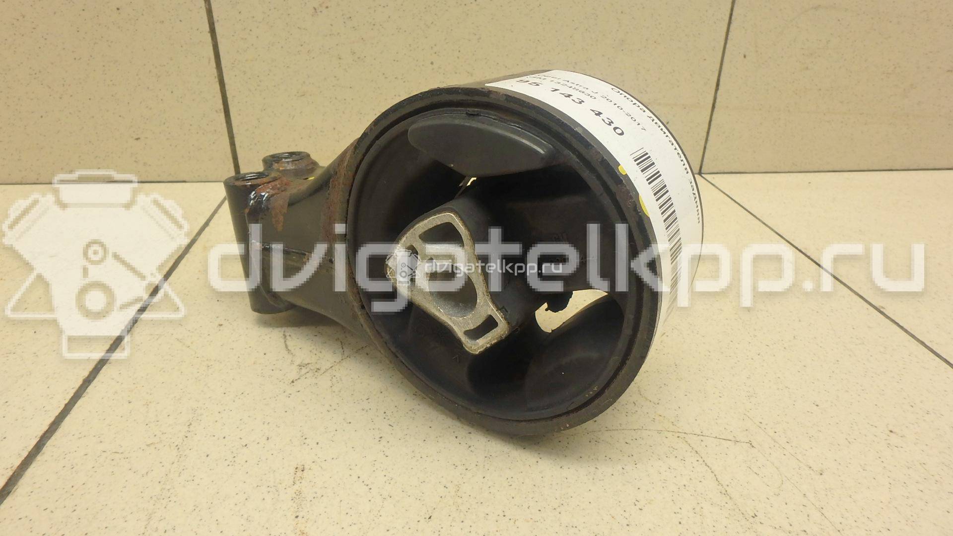 Фото Опора двигателя задняя  13248630 для Opel Campo Tf / Cascada W13 / Astra / Zafira / Agila {forloop.counter}}