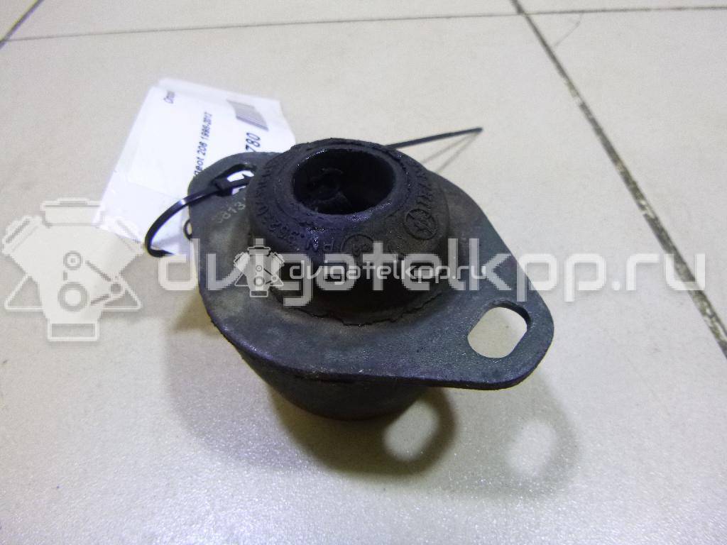 Фото Опора КПП  184451 для Peugeot 406 / 106 / 3008 / 309 / 5008 {forloop.counter}}