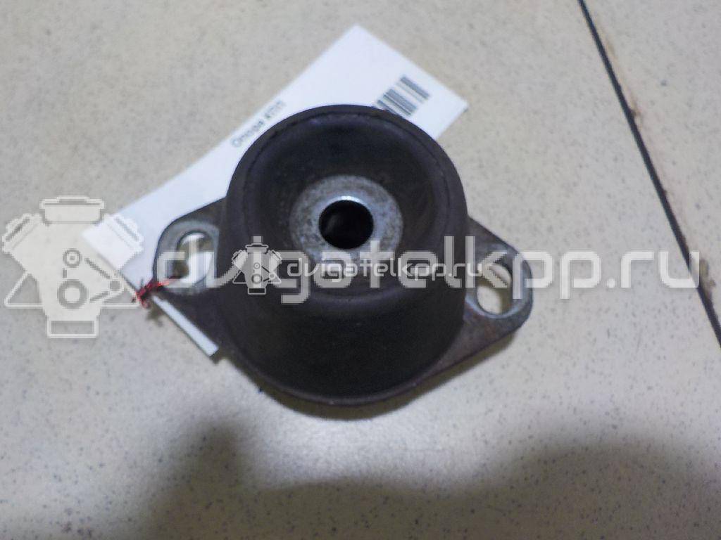 Фото Опора КПП  184451 для Peugeot 406 / 106 / 3008 / 309 / 5008 {forloop.counter}}
