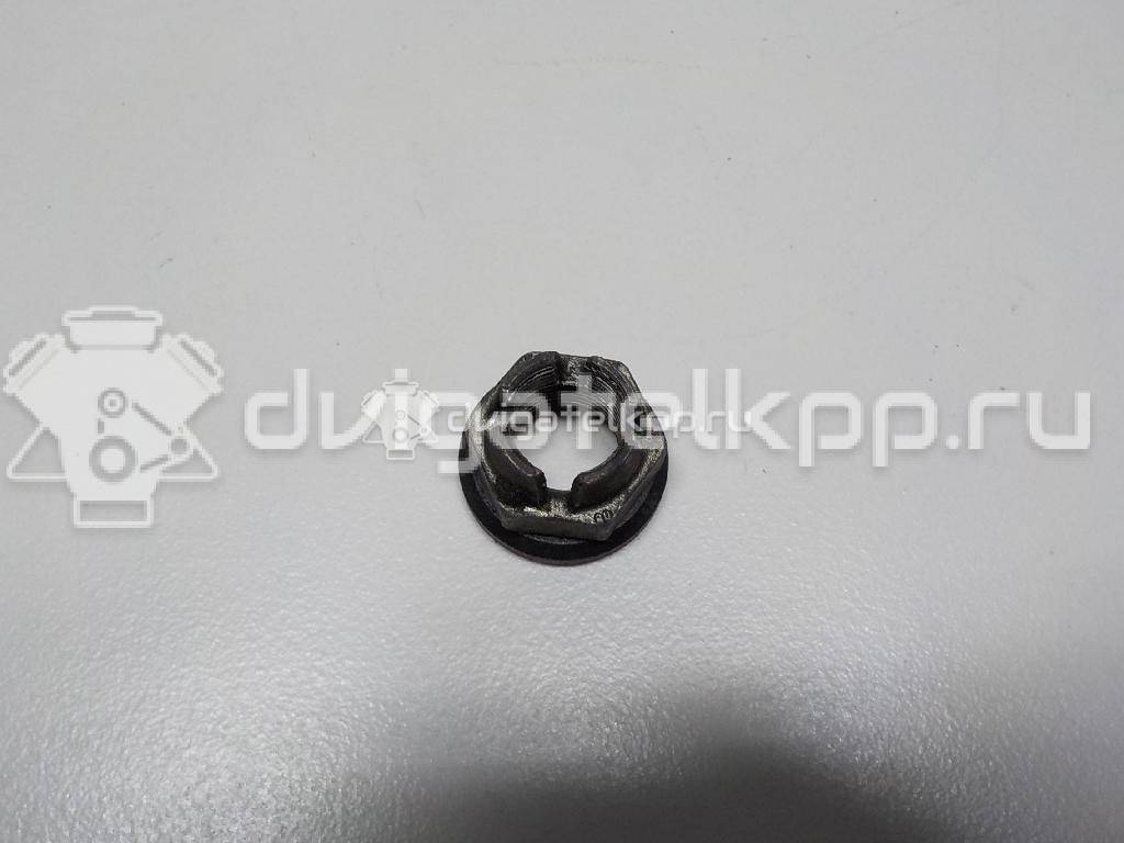 Фото Гайка передней ступицы  8200964237 для Renault Megane / Clio / 19 / Laguna / Scénic {forloop.counter}}