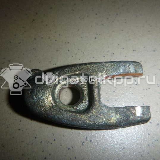 Фото Кронштейн форсунки  8200433867 для renault Clio IV