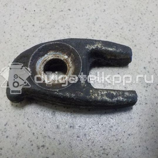 Фото Кронштейн форсунки  8200433867 для renault Clio IV