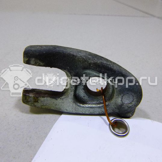 Фото Кронштейн форсунки  8200433867 для renault Clio IV