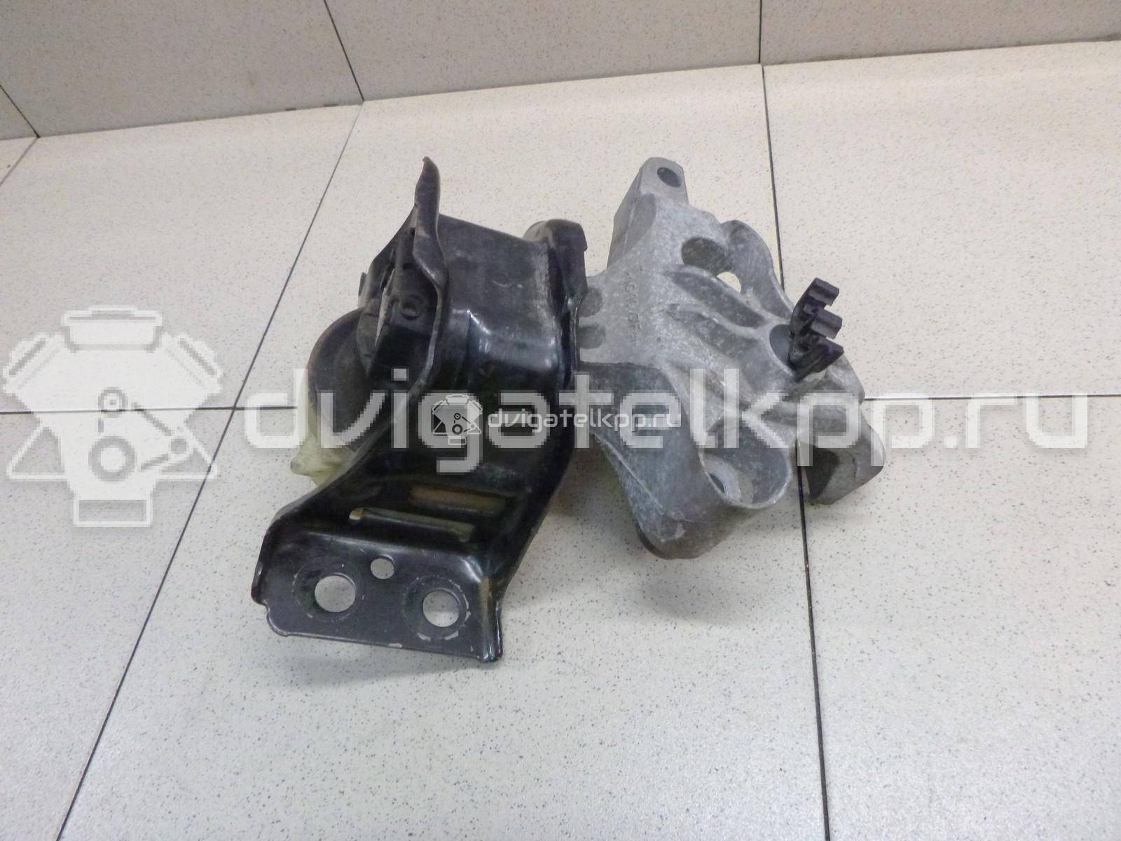 Фото Опора двигателя правая  113758078R для Renault Captur J5 / Clio {forloop.counter}}
