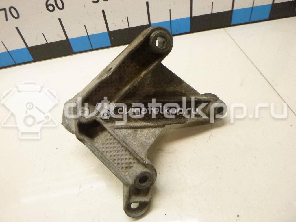 Фото Опора двигателя правая  8200204600 для Renault Sandero Stepway / Logan {forloop.counter}}