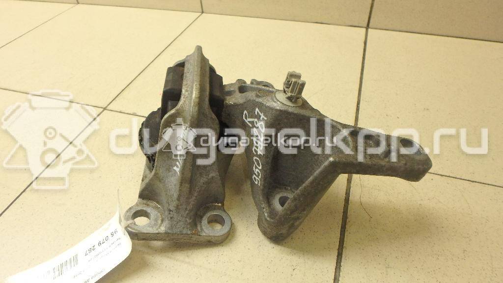 Фото Опора двигателя правая  112100014R для Renault Grand / Scénic / Fluence L30 / Megane {forloop.counter}}
