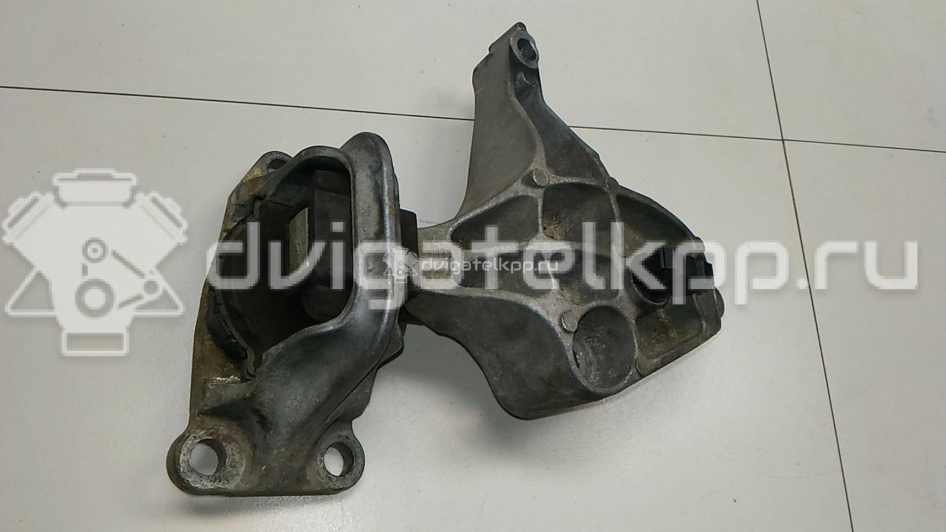 Фото Опора двигателя правая  112100019R для Renault Scénic / Fluence L30 / Megane {forloop.counter}}