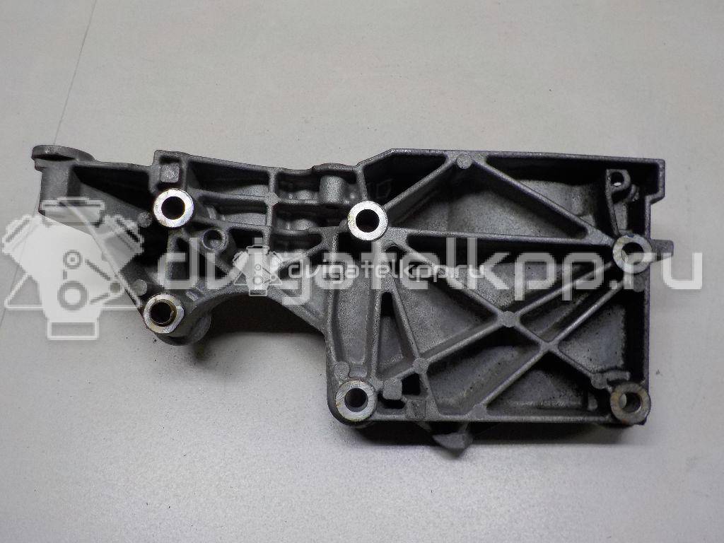 Фото Кронштейн генератора  03g903143a для audi A3 [8P1] {forloop.counter}}