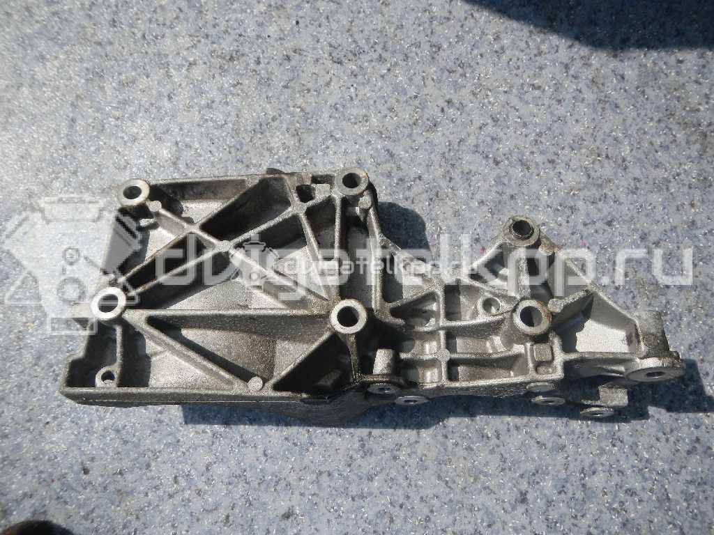 Фото Кронштейн генератора  03g903143a для audi A3 [8P1] {forloop.counter}}